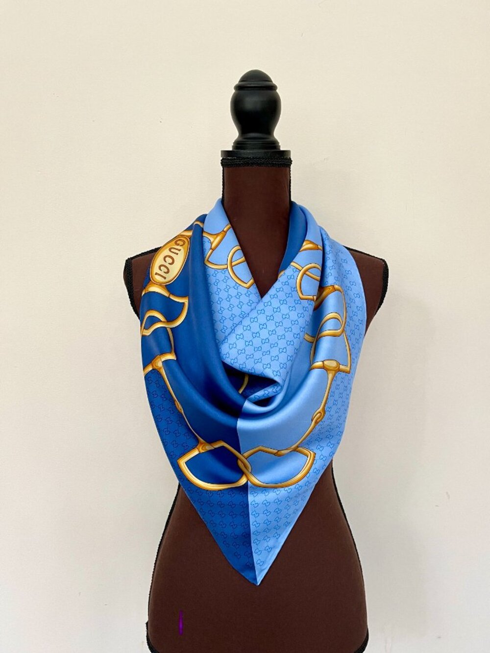 Display #4 Gucci Equestrian Horsebit Blue with Gold Silk Scarf - Picture 9 of 14
